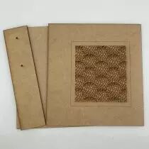 ALBUM CLASSEUR 22,5x21 CM POMMES DE PIN GRAVÉES