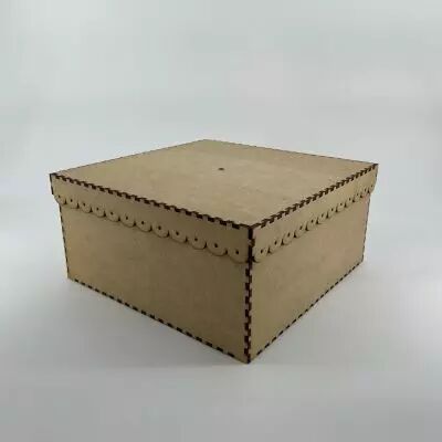 BOITE POUR CADEAU 25,6 x 25,6 x 12,2 CM