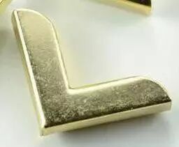 COIN EN METAL 1.9*1.9 CM OR