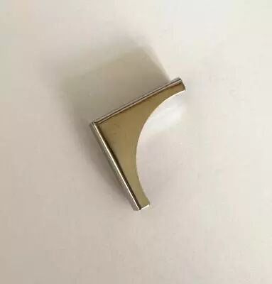 COIN EN METAL 2*2 CM ARGENT