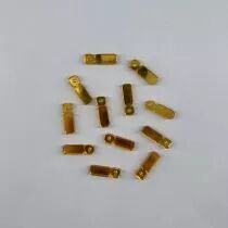 FLIPETTE CARR&Eacute; EN PLEXI 3MM OR JAUNE