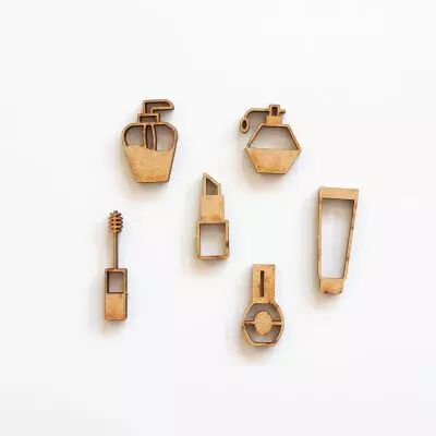 GRAND LOT EMBELLISSEMENTS BOIS - MAQUILLAGE