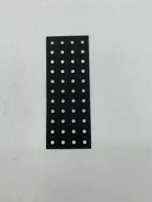 LOT DE 44 OEILLETS DECOUPES DANS PAPIER NOIR