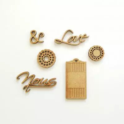 LOT EMBELLISSEMENTS EN BOIS - UN AIR SENTIMENTAL