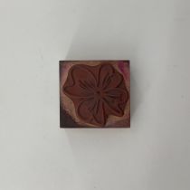 TAMPON BOIS OCCASION HIBISCUS STYLE 5X5CM