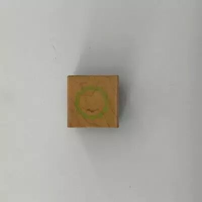 TAMPON BOIS OCCASION SCALLOPED CIRCLE 3X3.5 CM